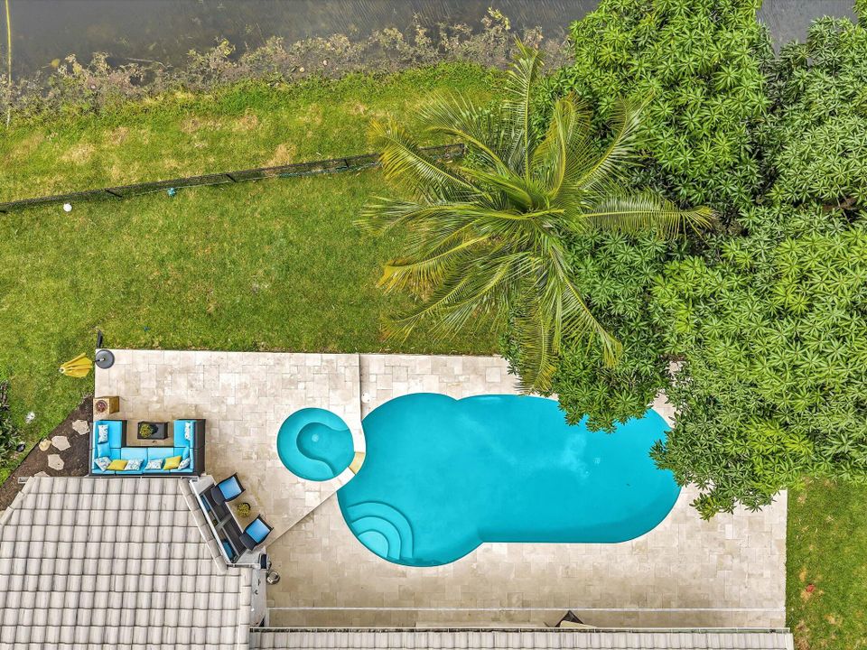 Activo con contrato: $799,000 (4 camas, 2 baños, 2743 Pies cuadrados)