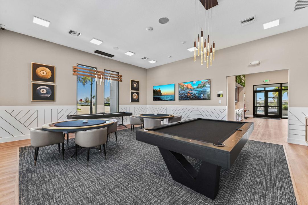 待售: $919,900 (5 贝兹, 3 浴室, 2844 平方英尺)