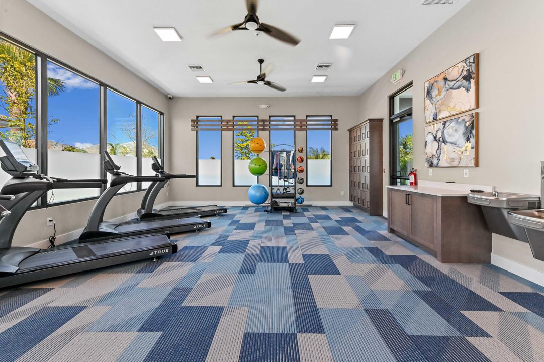 待售: $919,900 (5 贝兹, 3 浴室, 2844 平方英尺)