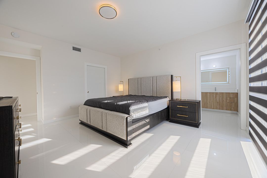 Active With Contract: $3,500 (2 beds, 2 baths, 1683 Square Feet)