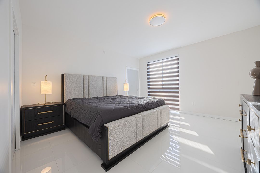 Active With Contract: $3,500 (2 beds, 2 baths, 1683 Square Feet)