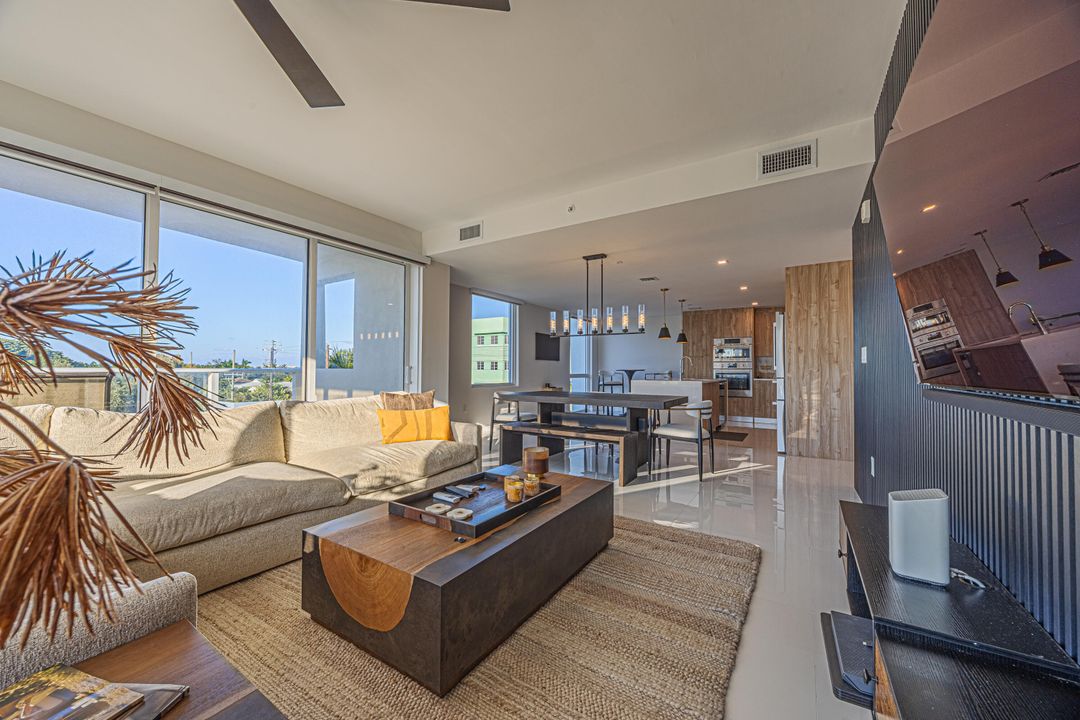 Active With Contract: $3,500 (2 beds, 2 baths, 1683 Square Feet)