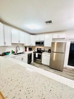 待售: $780,000 (0 贝兹, 0 浴室, 2296 平方英尺)