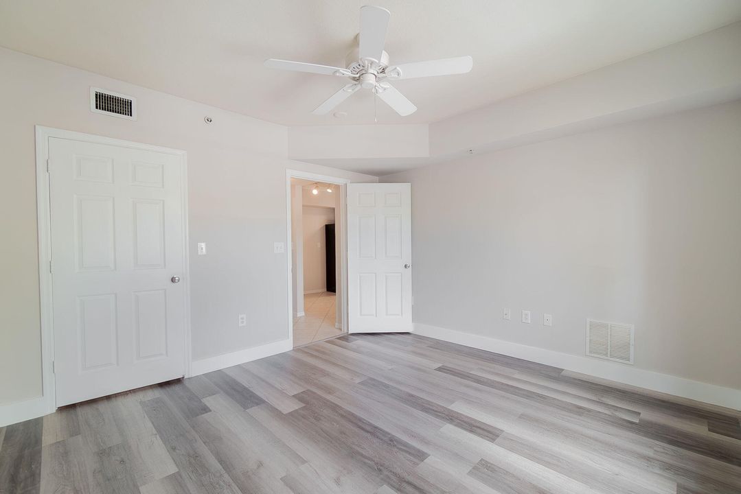 For Rent: $1,800 (1 beds, 1 baths, 740 Square Feet)