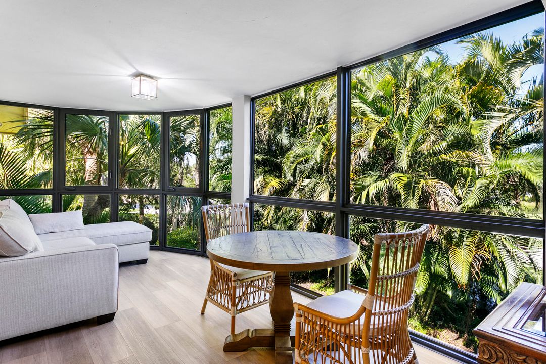 На продажу: $750,000 (3 спален, 2 ванн, 1818 Квадратных фут)