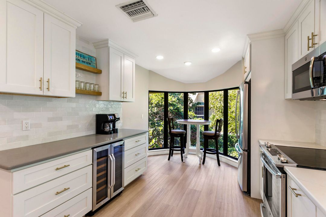 На продажу: $750,000 (3 спален, 2 ванн, 1818 Квадратных фут)