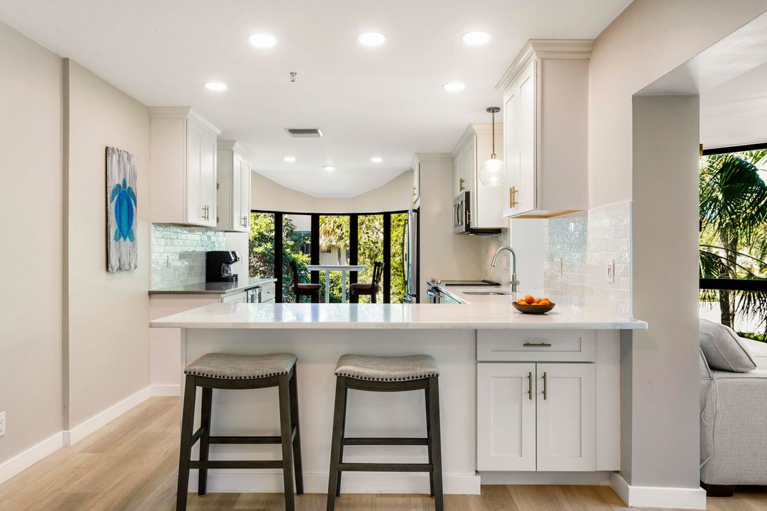 На продажу: $750,000 (3 спален, 2 ванн, 1818 Квадратных фут)