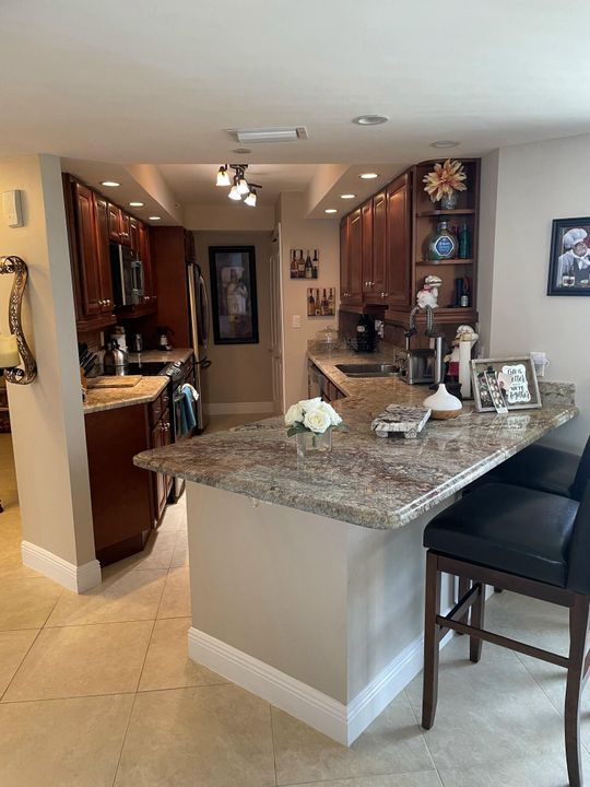 For Rent: $5,100 (2 beds, 2 baths, 1524 Square Feet)