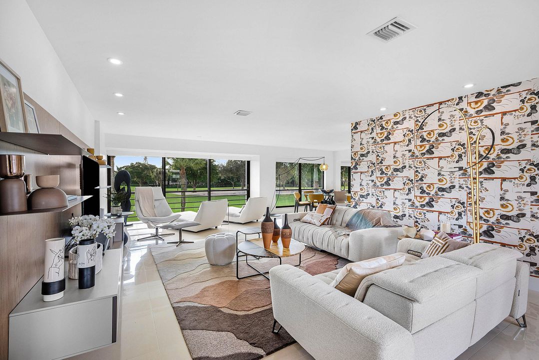 For Sale: $590,000 (2 beds, 2 baths, 1737 Square Feet)