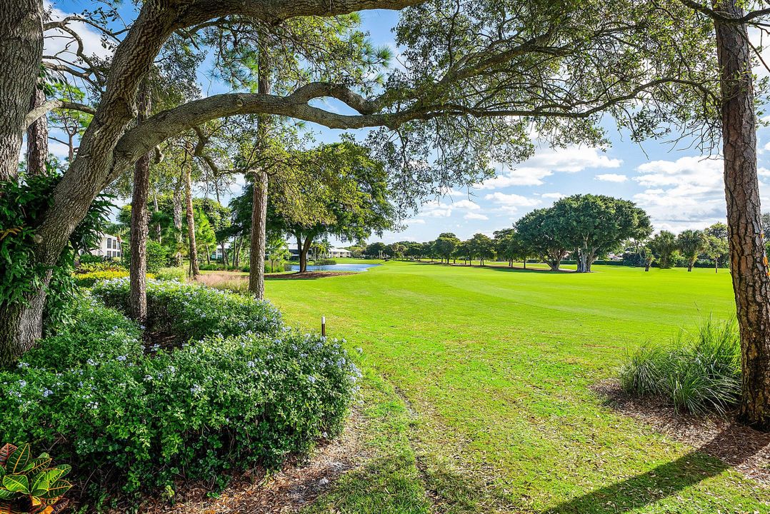 For Sale: $590,000 (2 beds, 2 baths, 1737 Square Feet)