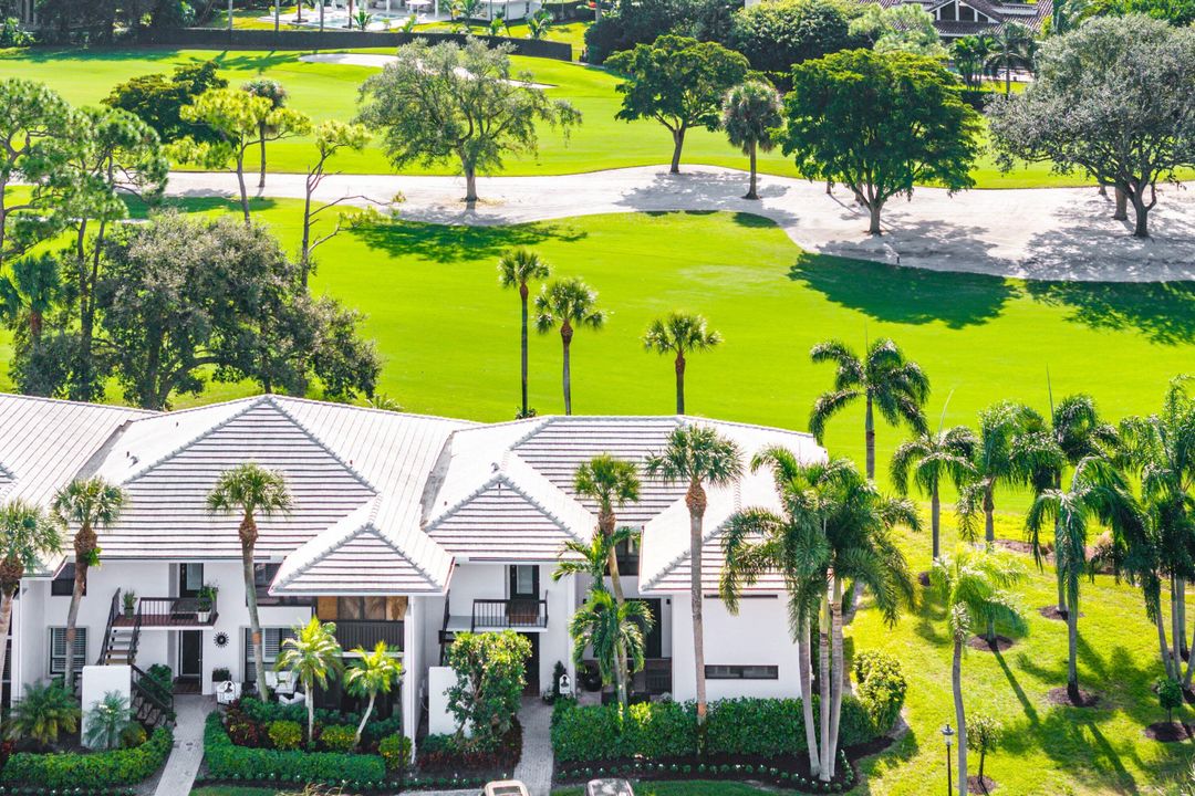 For Sale: $590,000 (2 beds, 2 baths, 1737 Square Feet)