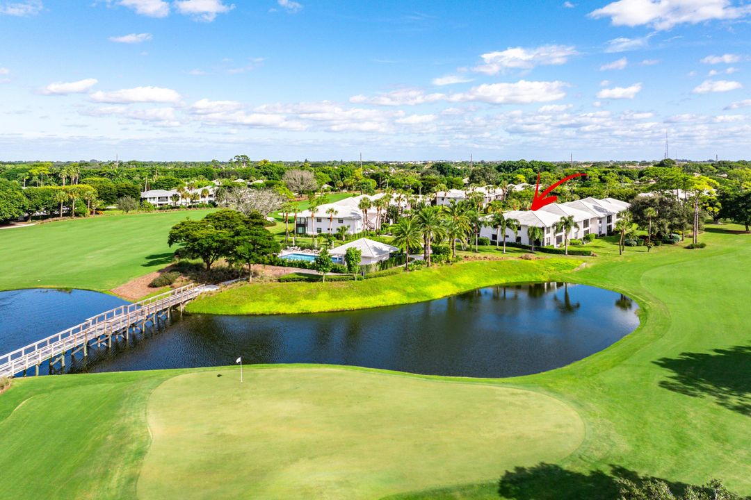 For Sale: $590,000 (2 beds, 2 baths, 1737 Square Feet)