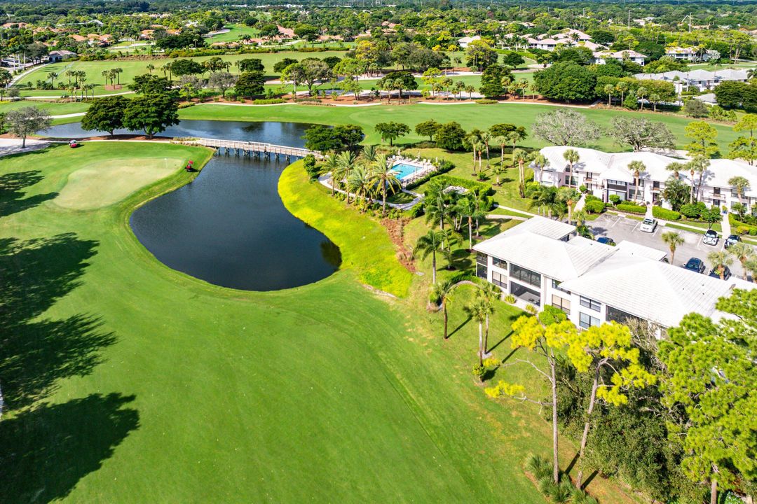 For Sale: $590,000 (2 beds, 2 baths, 1737 Square Feet)