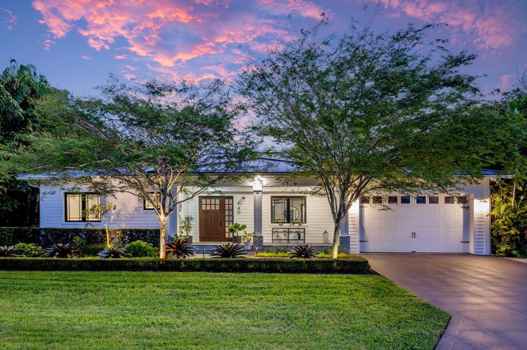 For Sale: $2,800,000 (3 beds, 2 baths, 2059 Square Feet)