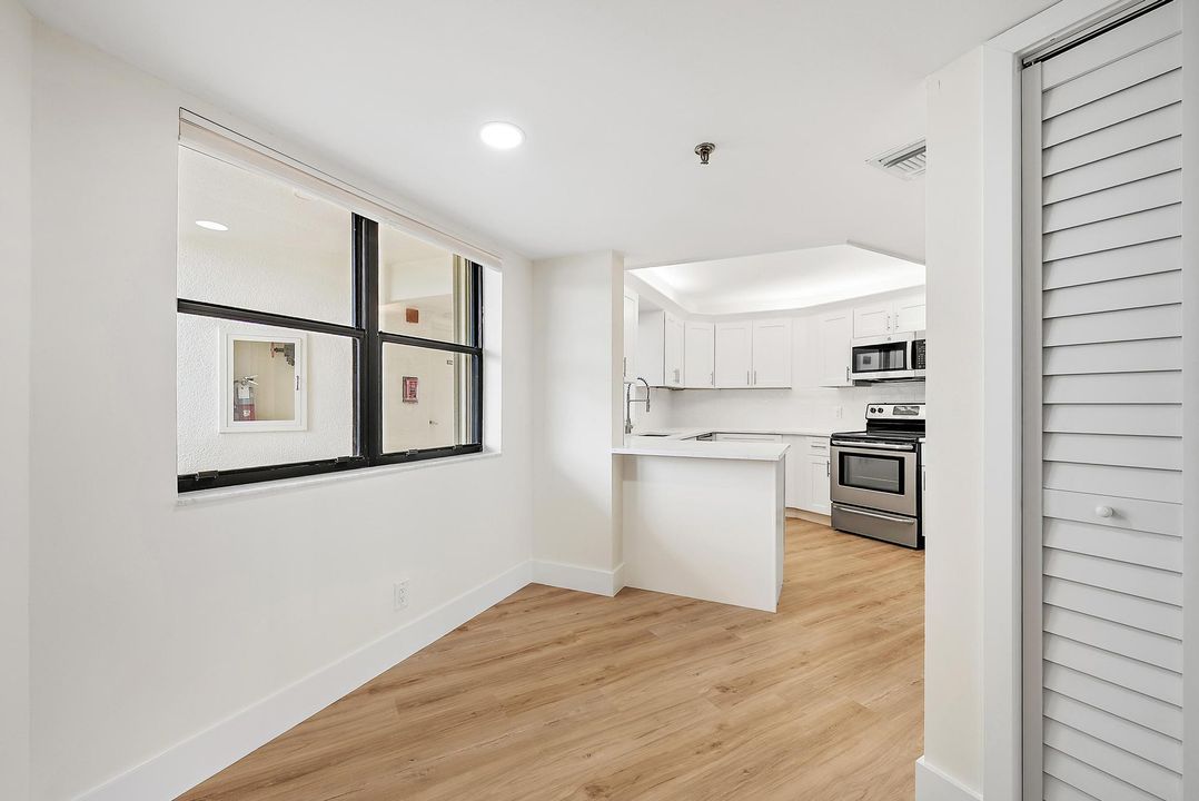 En Venta: $779,000 (3 camas, 3 baños, 1848 Pies cuadrados)