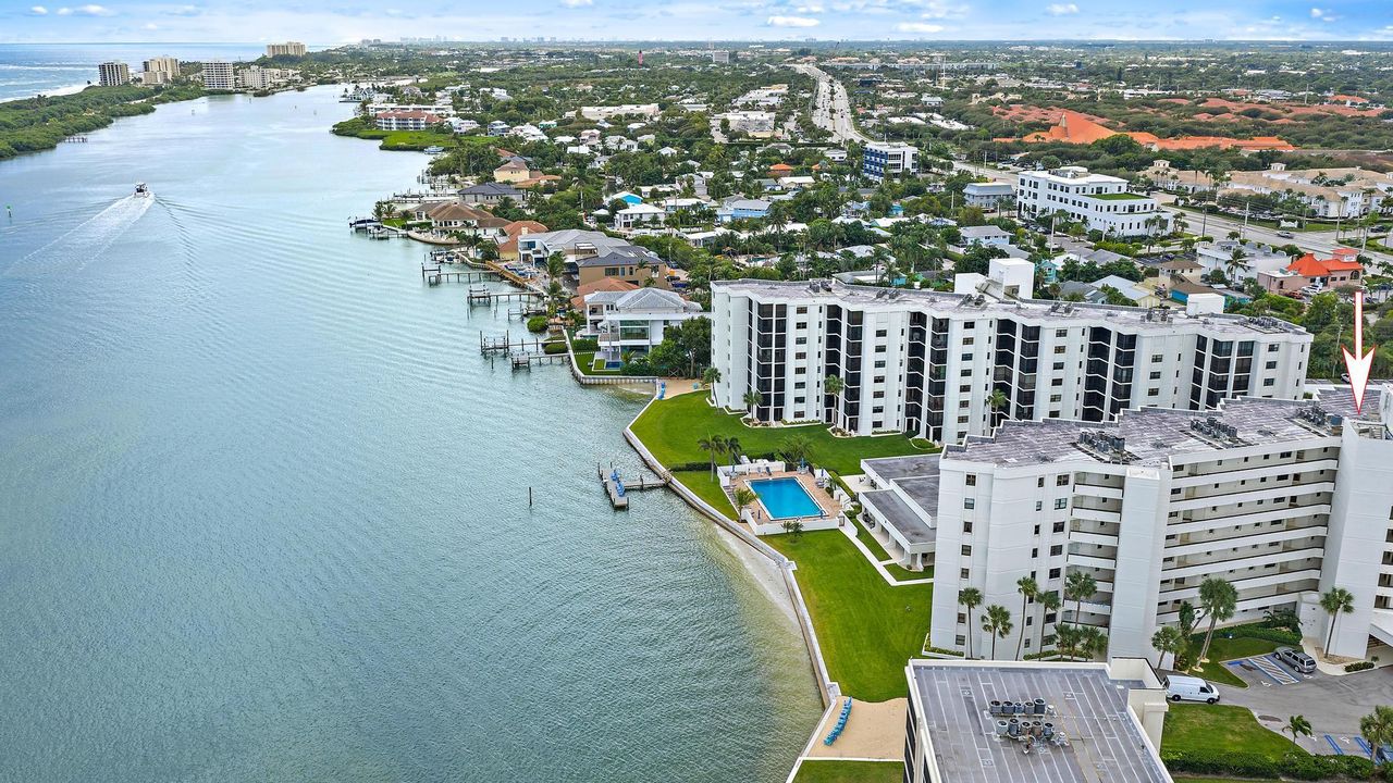 En Venta: $779,000 (3 camas, 3 baños, 1848 Pies cuadrados)