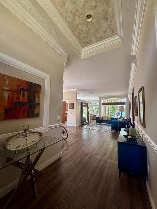 出租: $7,500 (4 贝兹, 2 浴室, 2250 平方英尺)