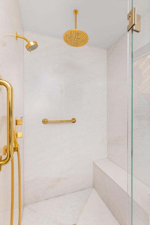 На продажу: $2,850,000 (2 спален, 3 ванн, 2810 Квадратных фут)