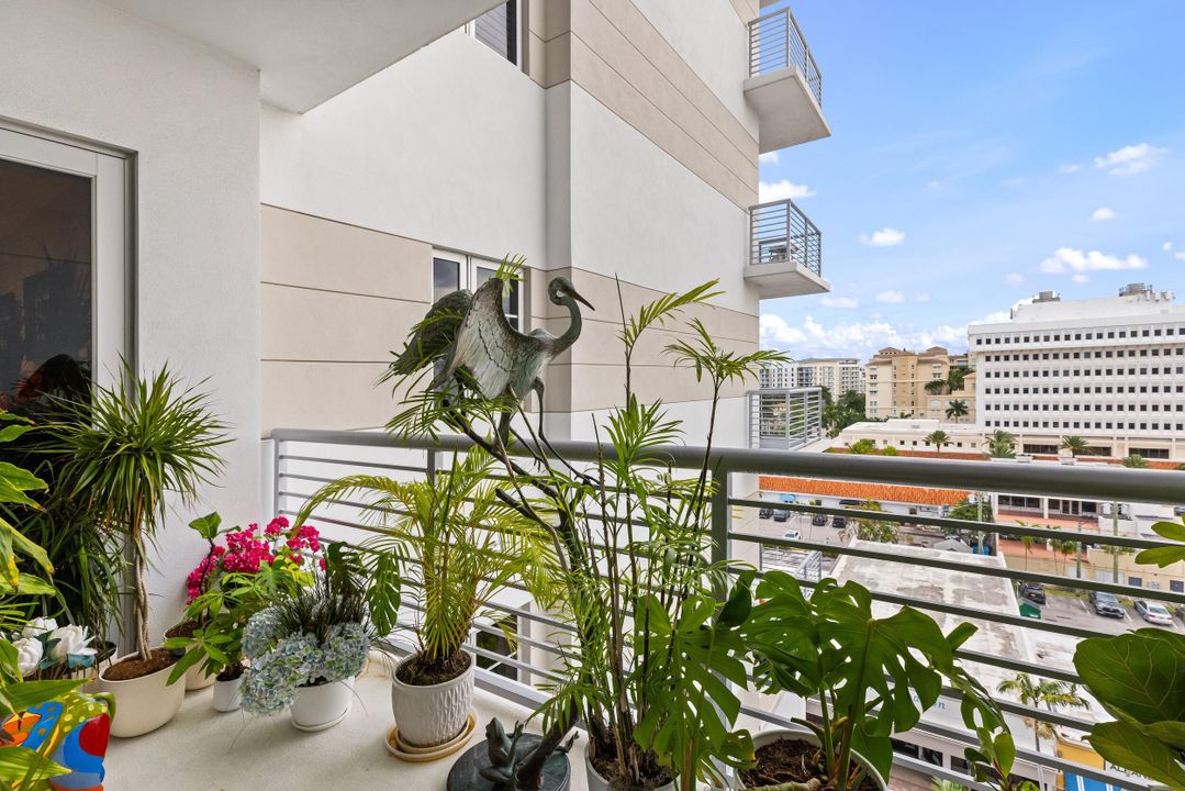 На продажу: $2,850,000 (2 спален, 3 ванн, 2810 Квадратных фут)