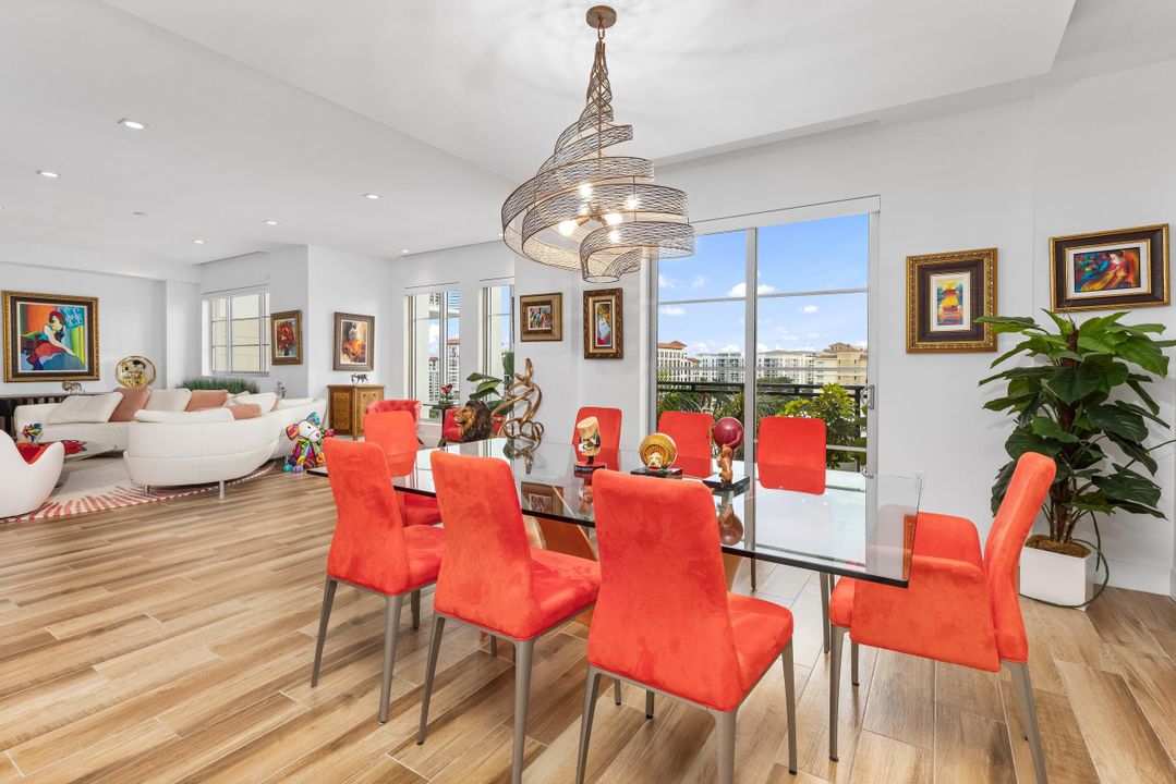 На продажу: $2,850,000 (2 спален, 3 ванн, 2810 Квадратных фут)