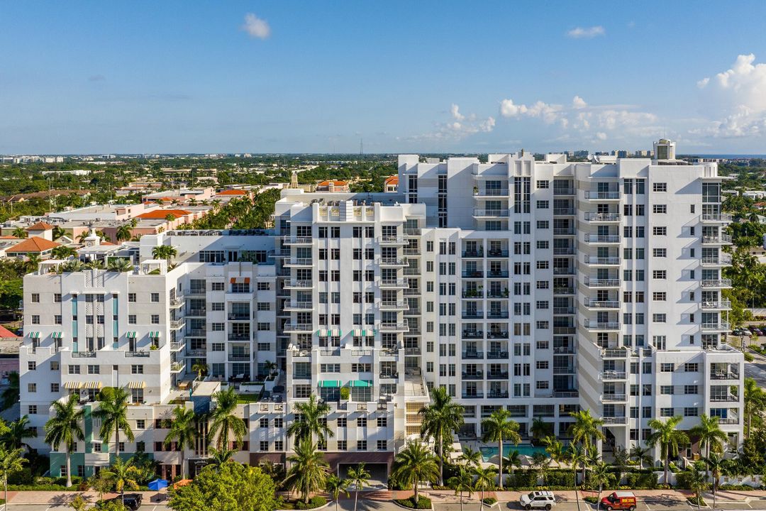 На продажу: $2,850,000 (2 спален, 3 ванн, 2810 Квадратных фут)