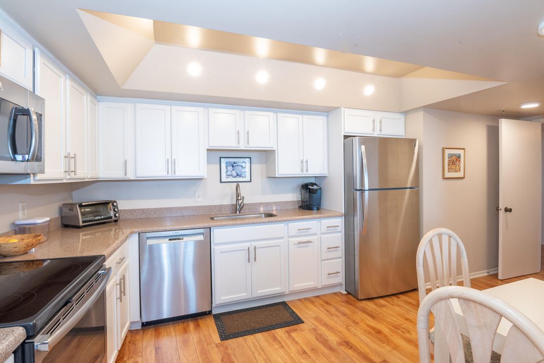 En Venta: $499,000 (3 camas, 3 baños, 2334 Pies cuadrados)