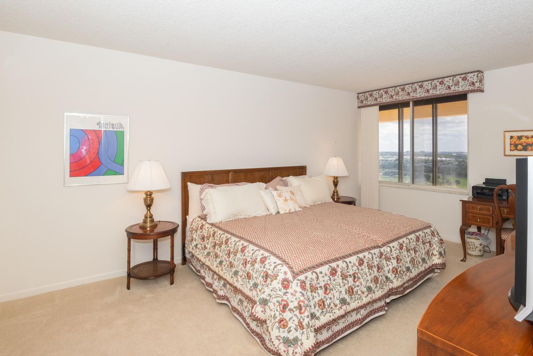 En Venta: $499,000 (3 camas, 3 baños, 2334 Pies cuadrados)