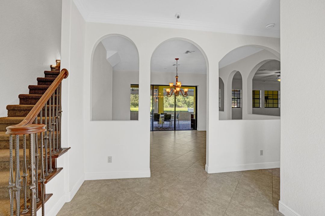 For Sale: $775,000 (6 beds, 3 baths, 4189 Square Feet)