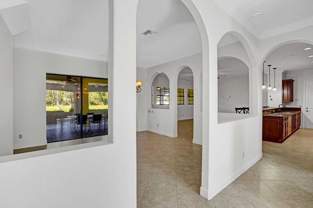 For Sale: $775,000 (6 beds, 3 baths, 4189 Square Feet)