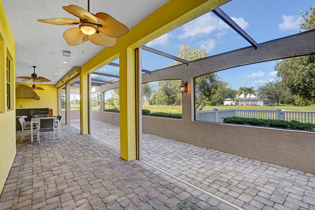 For Sale: $775,000 (6 beds, 3 baths, 4189 Square Feet)