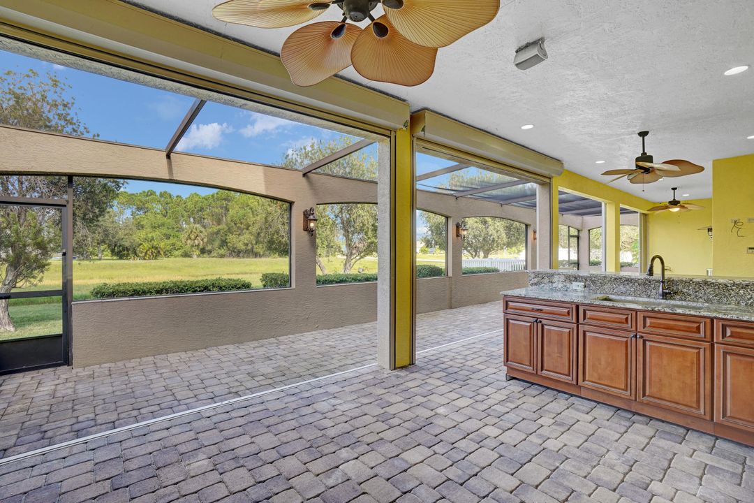 For Sale: $775,000 (6 beds, 3 baths, 4189 Square Feet)