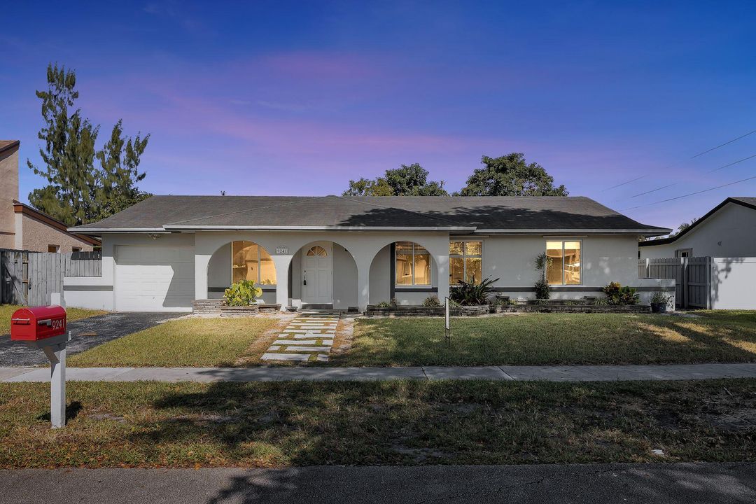 Active With Contract: $533,000 (4 beds, 2 baths, 1490 Square Feet)