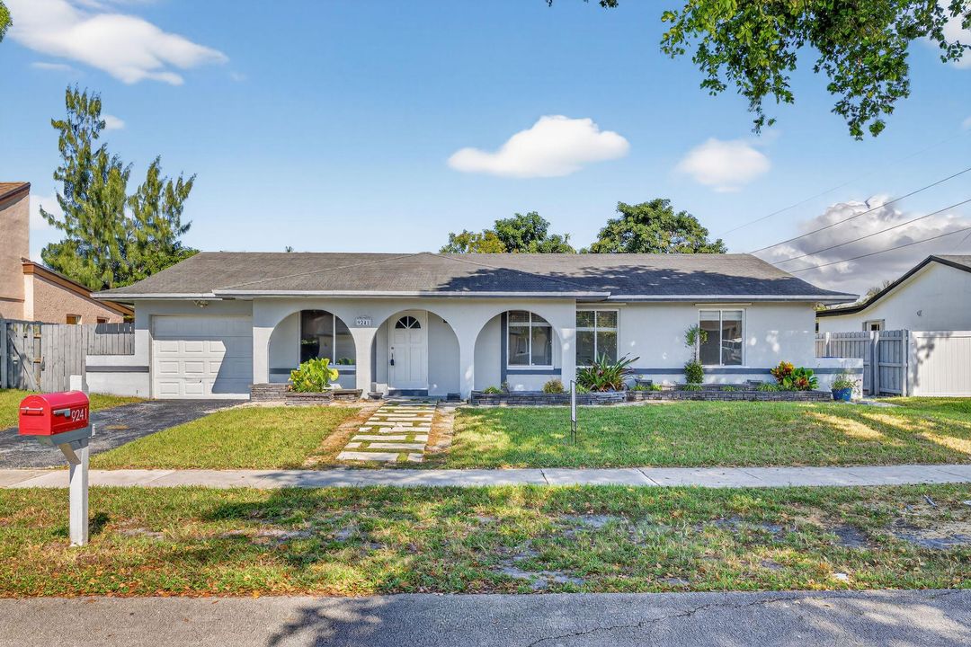 Active With Contract: $533,000 (4 beds, 2 baths, 1490 Square Feet)