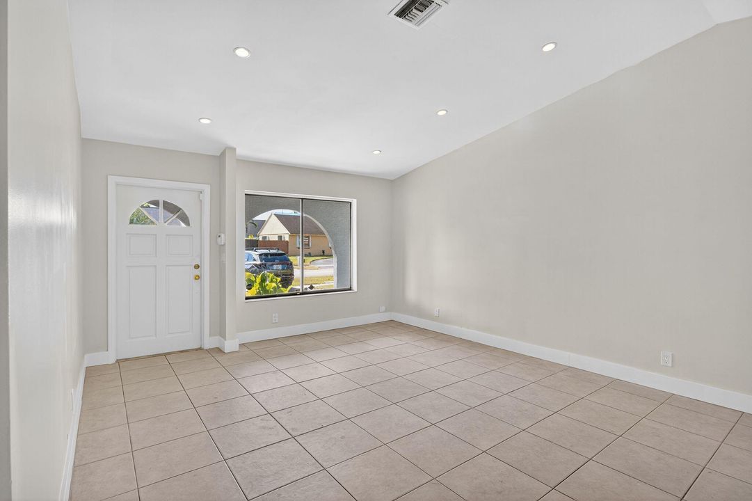 Active With Contract: $533,000 (4 beds, 2 baths, 1490 Square Feet)