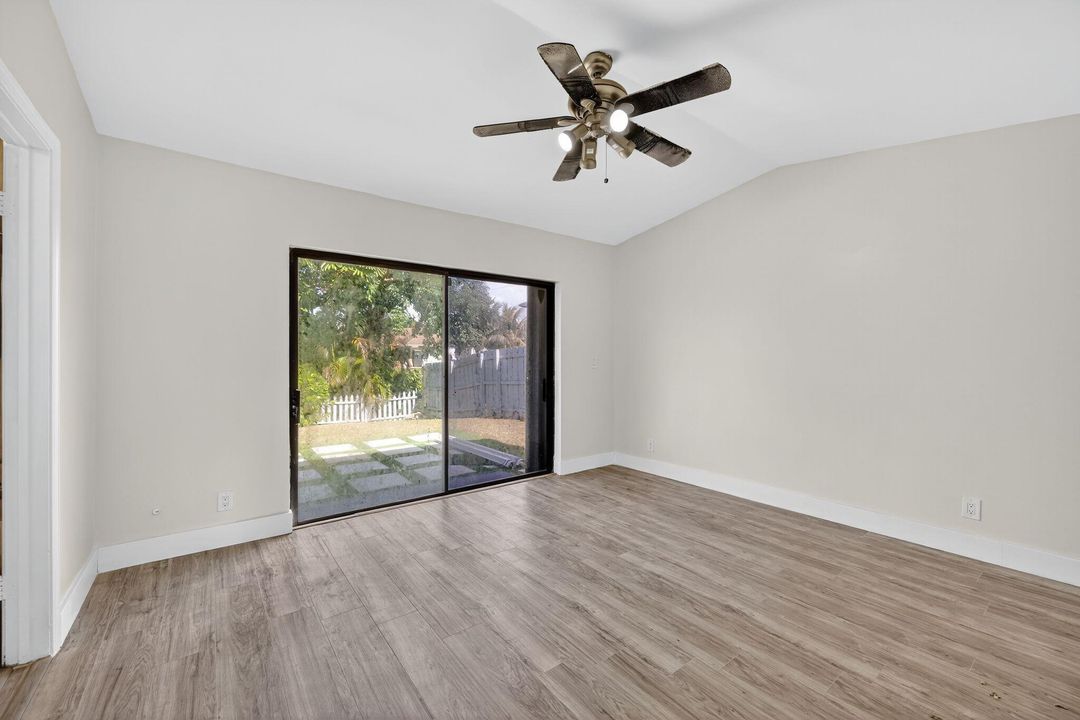 Active With Contract: $533,000 (4 beds, 2 baths, 1490 Square Feet)