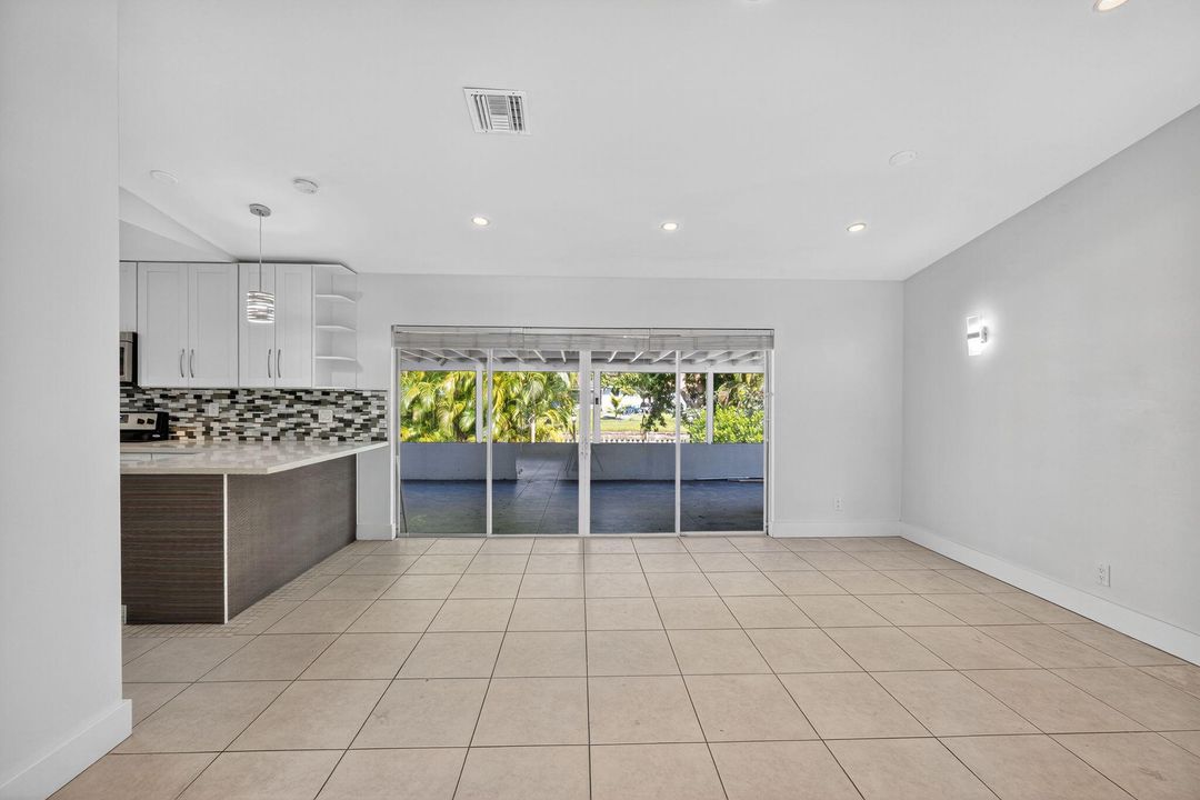 Active With Contract: $533,000 (4 beds, 2 baths, 1490 Square Feet)