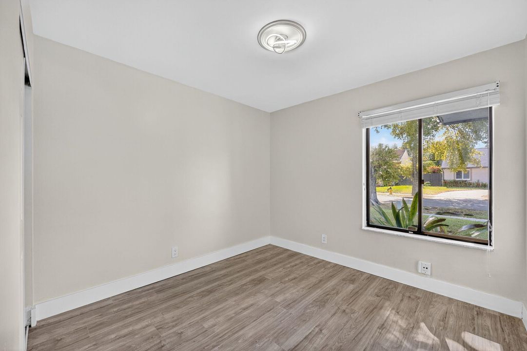 Active With Contract: $533,000 (4 beds, 2 baths, 1490 Square Feet)