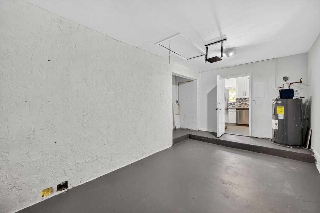 Active With Contract: $533,000 (4 beds, 2 baths, 1490 Square Feet)