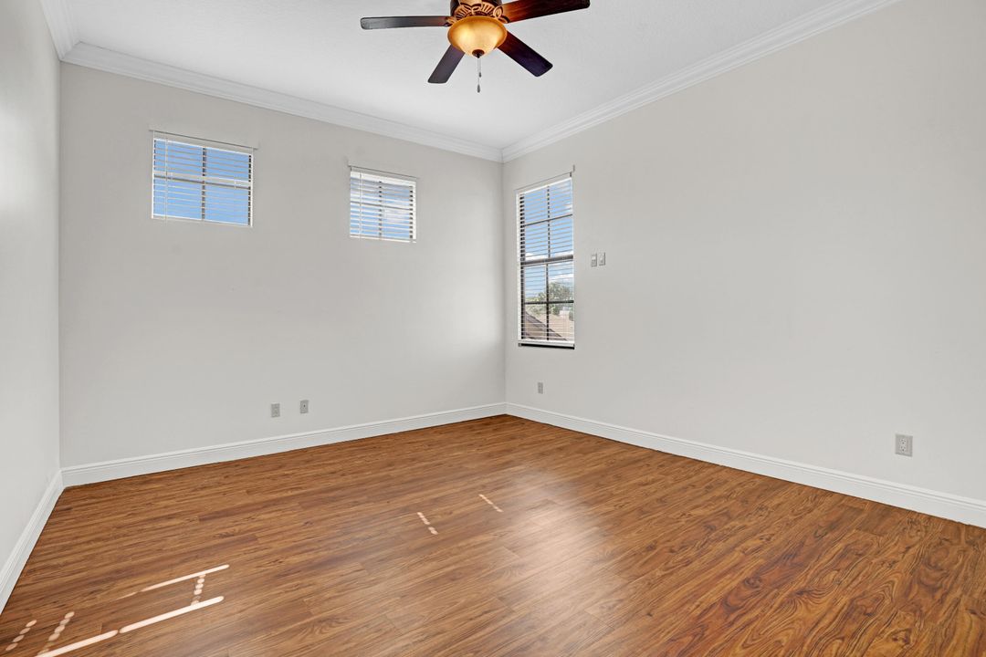 For Sale: $775,000 (6 beds, 3 baths, 4189 Square Feet)