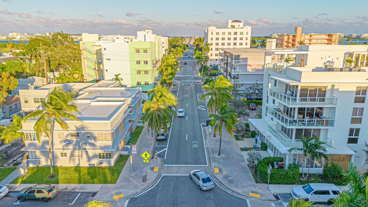 Active With Contract: $3,500 (2 beds, 2 baths, 1683 Square Feet)