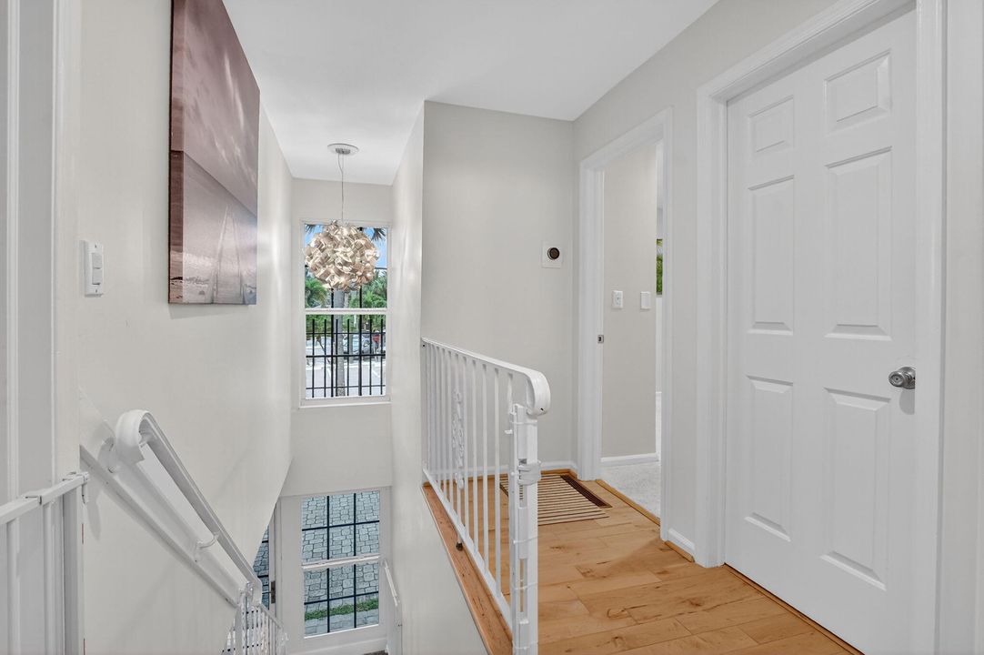 Activo con contrato: $815,000 (3 camas, 2 baños, 1618 Pies cuadrados)