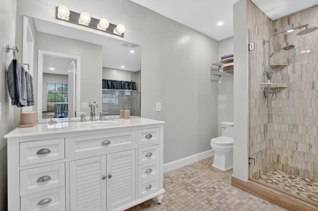 Activo con contrato: $815,000 (3 camas, 2 baños, 1618 Pies cuadrados)