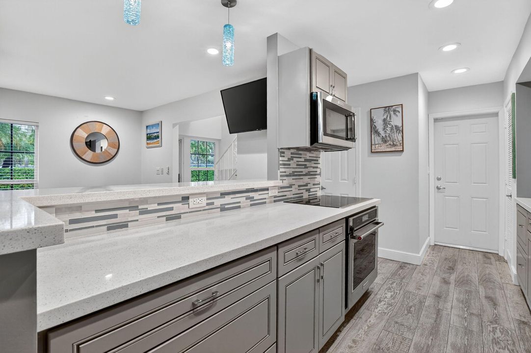 Activo con contrato: $815,000 (3 camas, 2 baños, 1618 Pies cuadrados)