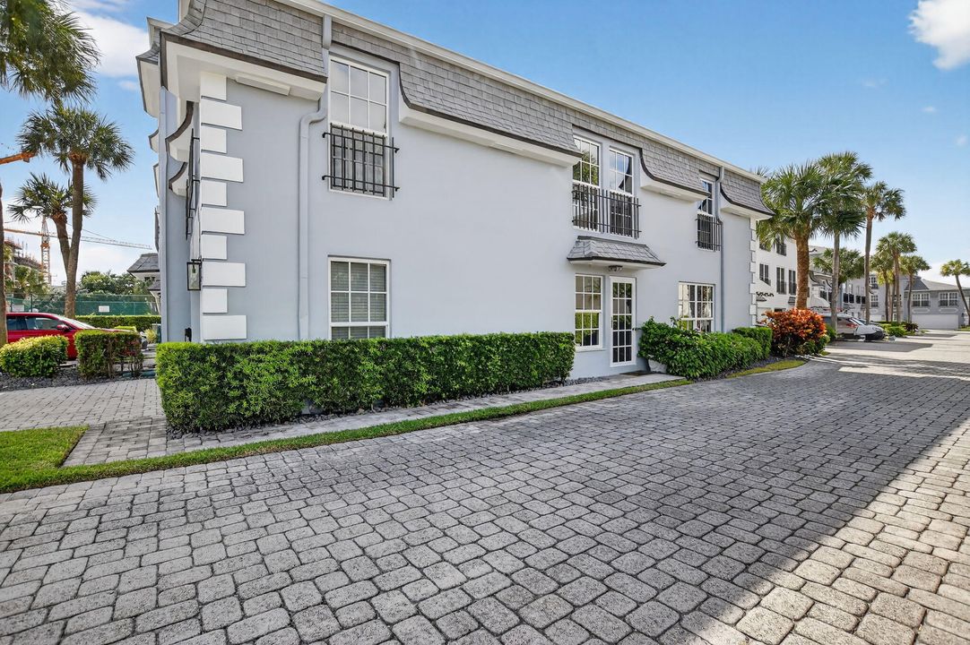 Activo con contrato: $815,000 (3 camas, 2 baños, 1618 Pies cuadrados)