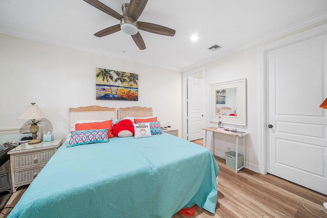 待售: $719,900 (2 贝兹, 2 浴室, 1404 平方英尺)