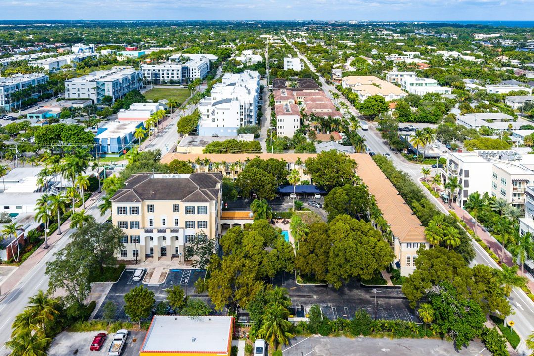 待售: $719,900 (2 贝兹, 2 浴室, 1404 平方英尺)