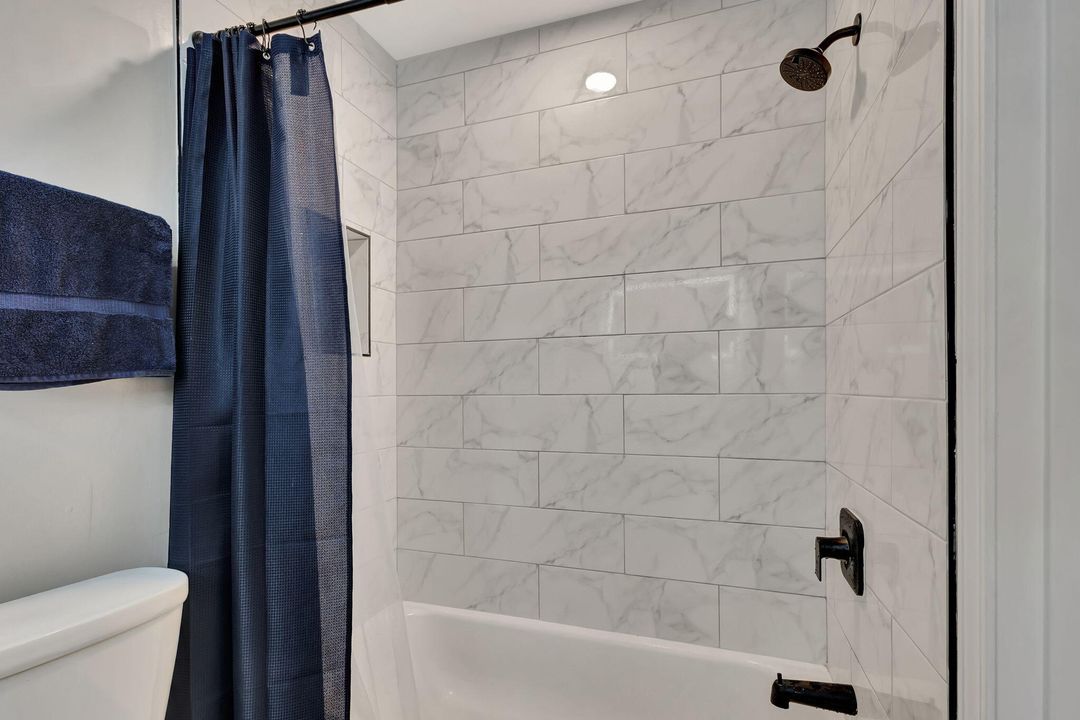 For Sale: $489,500 (4 beds, 2 baths, 1395 Square Feet)