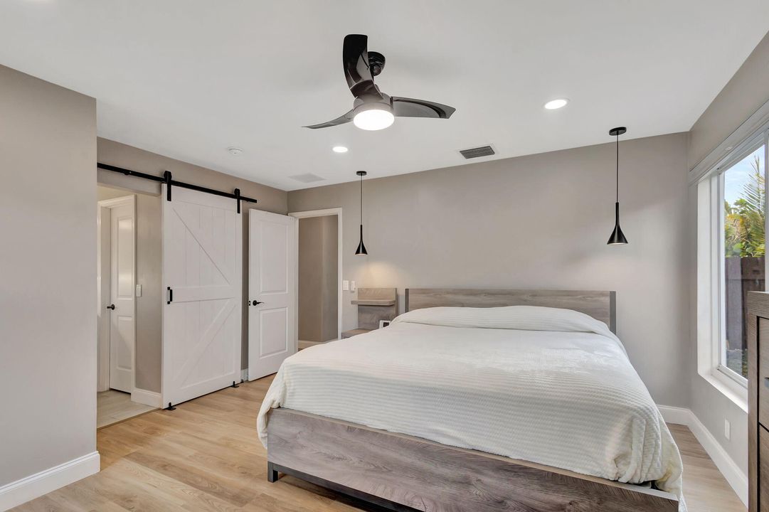 For Sale: $489,500 (4 beds, 2 baths, 1395 Square Feet)