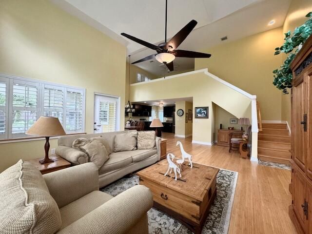 For Rent: $2,300 (2 beds, 2 baths, 1156 Square Feet)