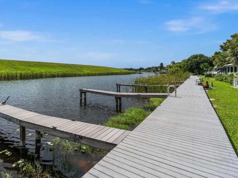 For Rent: $2,300 (2 beds, 2 baths, 1156 Square Feet)